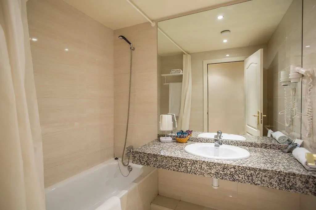 Atiram Patagonia Hotel